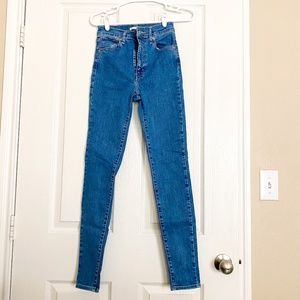 Levi's Mile high super skinny Jean